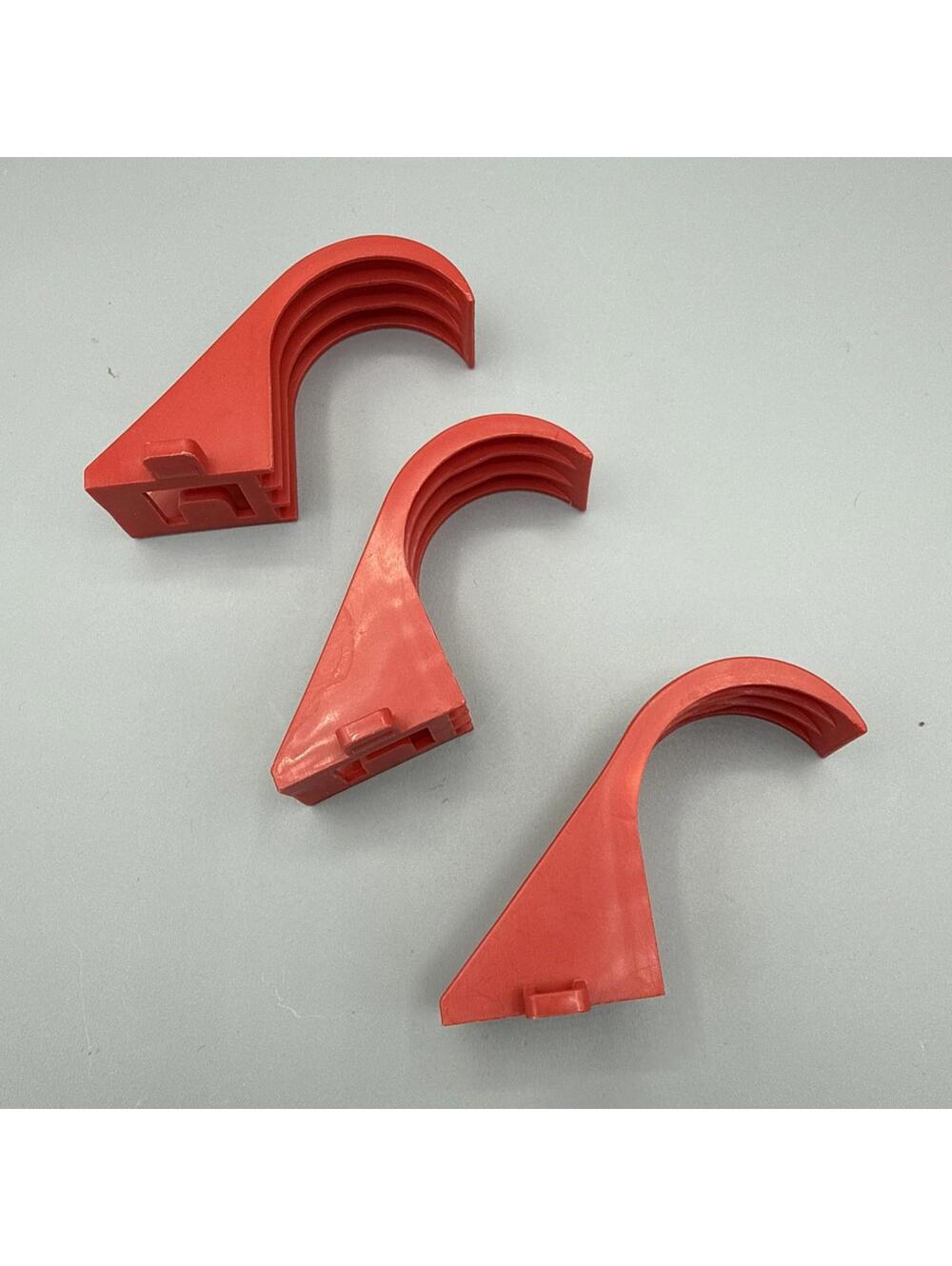 LOT OF 3 Playskool Pipeworks Red PANEL CLIPS Connector Attachment OEM Parts